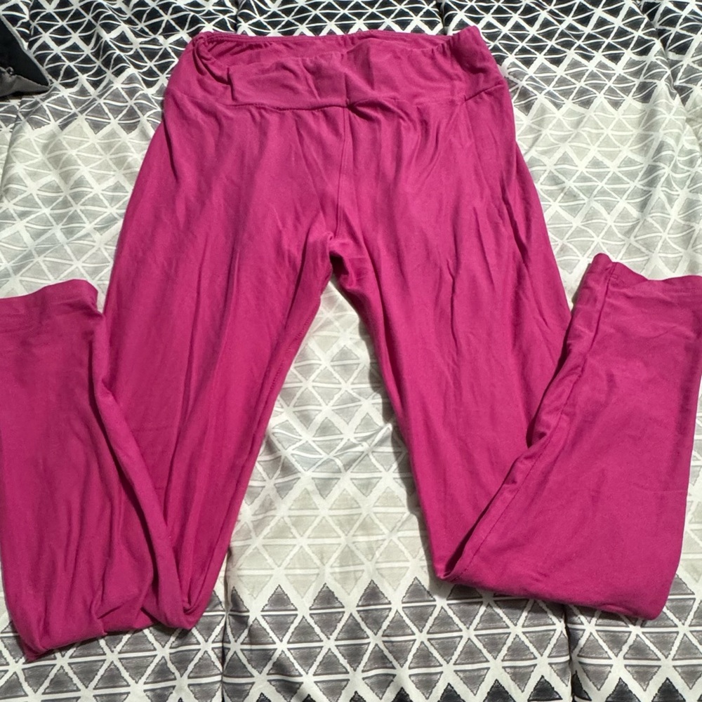 LuLaRoe Fuchsia Leggings